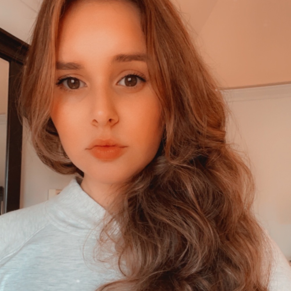 Meet your Posher, Elizabeth
